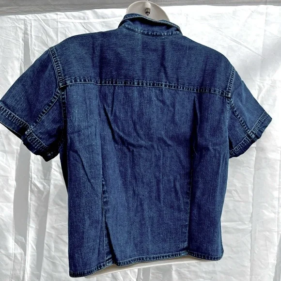 Liz Claiborne Lizwear Women's light Blue Button Front Denim Jean Jacket Petite M - Picture 4 of 10